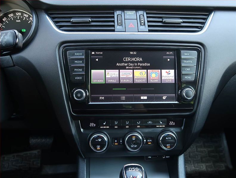 Škoda Octavia (2015) 2.0 TDI, 4X4, Automat - fotka 12 z 25