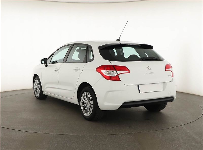 Citroën C4 (2013) 1.4 16V, Tempomat - fotka 4 z 13