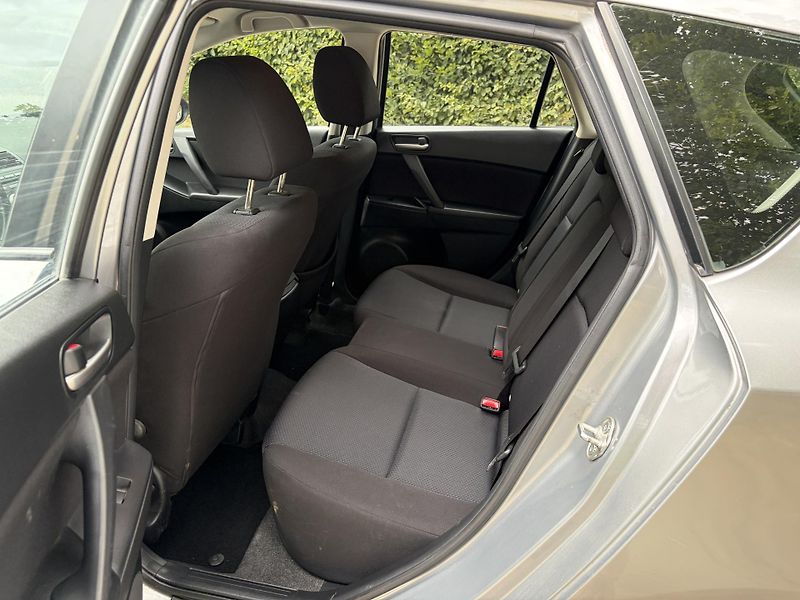 Mazda 3 2.0 Exclusive-Line - fotka 20 z 30