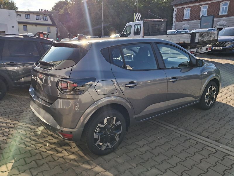 Dacia Sandero (2026) Journey Eco-G 120 - fotka 4 z 37