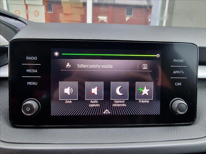 Škoda Fabia 1.0TSI Ambition,ČR,1.Majitel - fotka 31 z 50