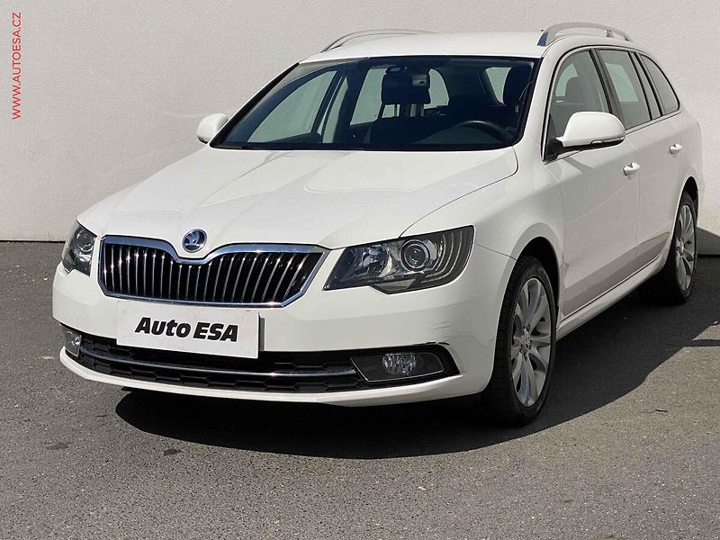 Škoda Superb (2015) 2.0 TDi, Ambition, bixen, - fotka 3 z 18