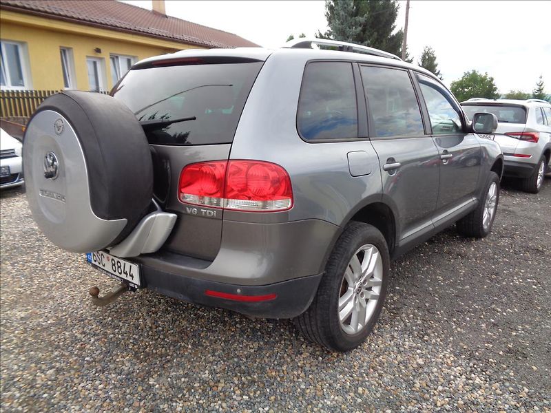 Volkswagen Touareg 3,0 - fotka 4 z 18