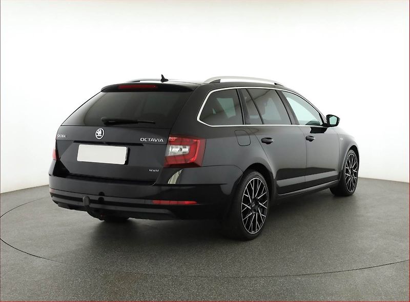 Škoda Octavia (2017) Laurin&Klement 2.0 TDI, 4X4 - fotka 5 z 20