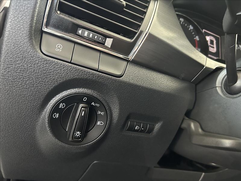 Škoda Fabia 1,2   TSI,SERVISKA,ŘEMEN - fotka 8 z 15
