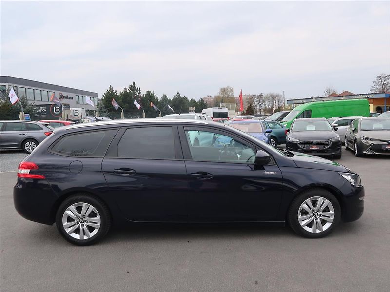 Peugeot 308 2,0 BHDi,110kW,BusinessLine - fotka 5 z 24
