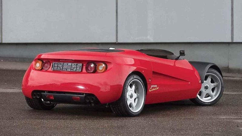 Koncept Ferrari 328 GTS Conciso.