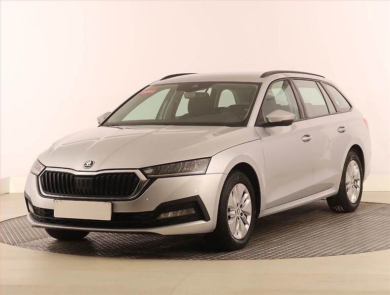 Škoda Octavia (2023) Ambition 2.0 TDI, ČR,1.maj - fotka 2 z 24