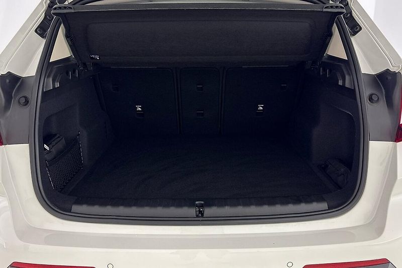BMW X1 sDrive18i - fotka 9 z 22