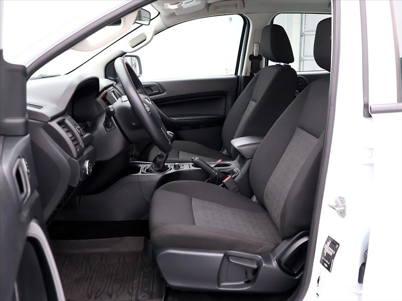 Ford Ranger 2,0 TDCI 4x4 Panther DPH Tažné - fotka 10 z 26