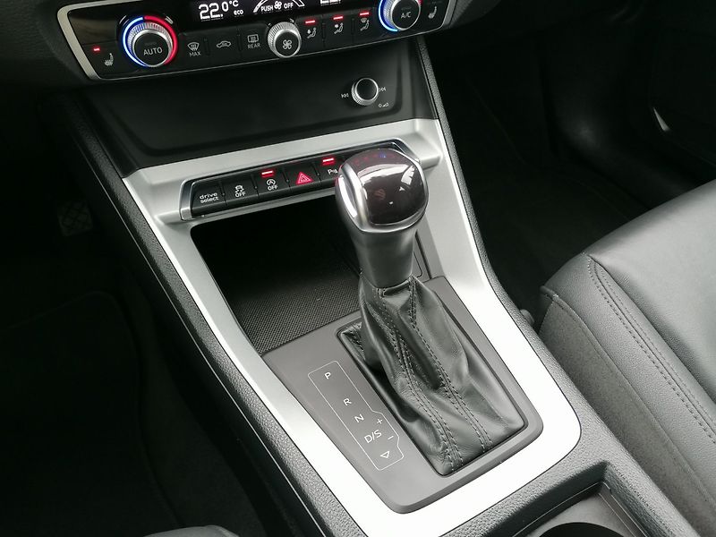 Audi Q3 (2022) SPORTBACK 2.0 35TDi S-Tronic - fotka 11 z 34