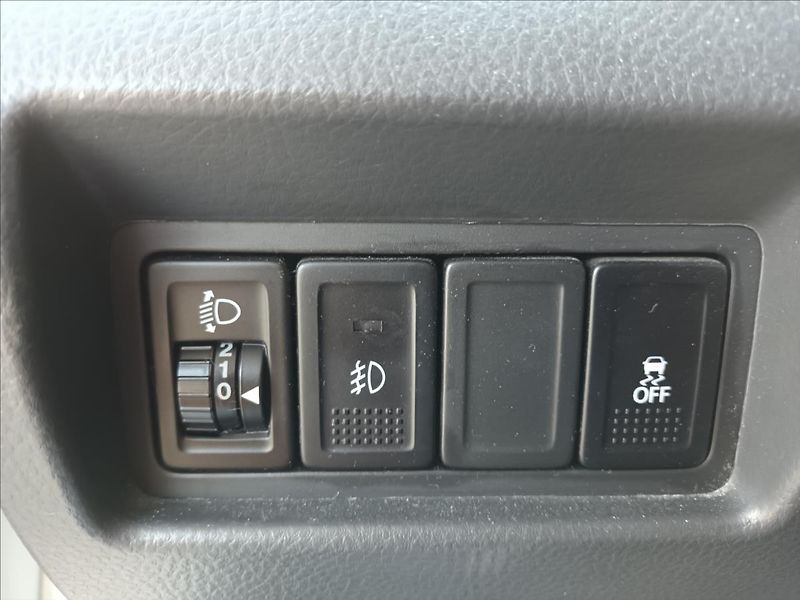Suzuki Swift 1,2 ČR,1MAJ,SERVISKA,AUTOMAT - fotka 13 z 39