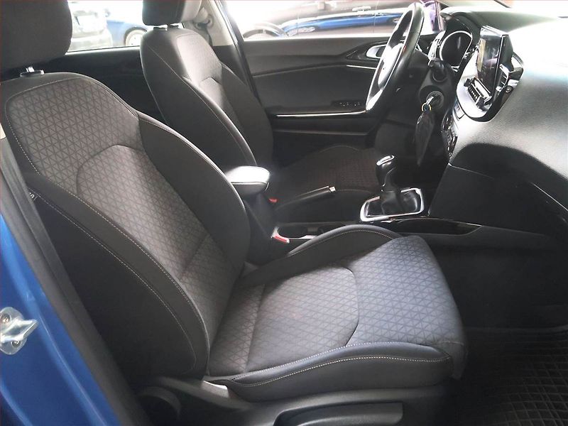 Kia Ceed (2020) 1.0 T-GDI, Serv.kniha, Navi - fotka 9 z 16