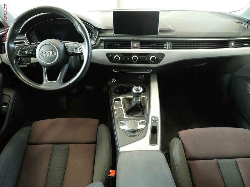 Audi A4 (2017) 2.0TFSi, xenon, autoAC - fotka 8 z 23