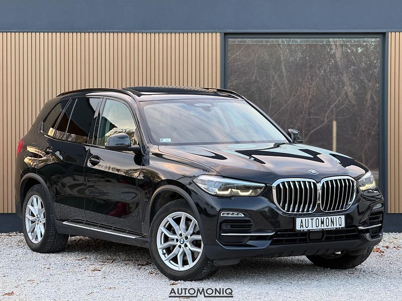 BMW X5 (2019) xDrive30d Panorama, Ambient - fotka 5 z 27