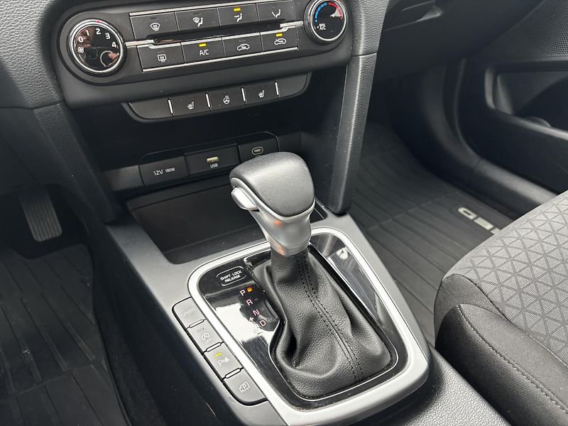Kia Ceed (2023)  SW Spin 1.5 T-GDI (118 kW) - fotka 9 z 13