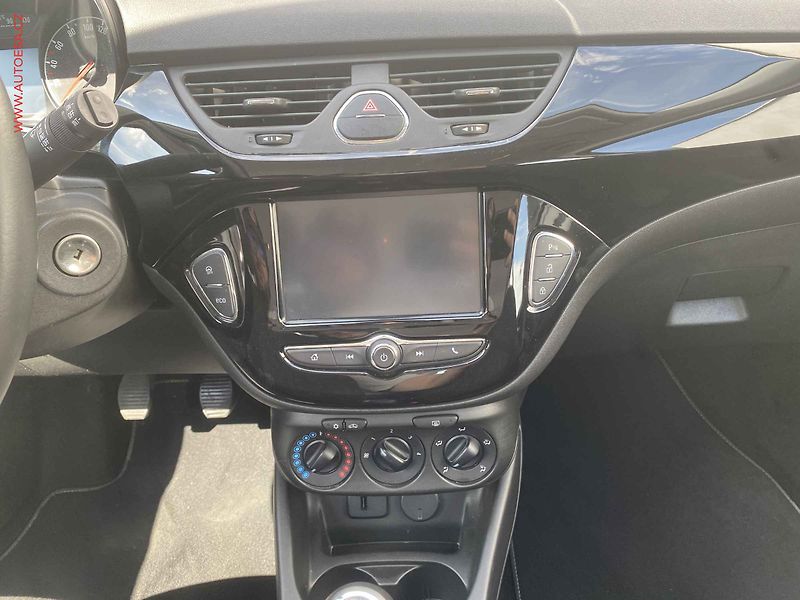 Opel Corsa (2019) 1.4 120, Edition, kamera - fotka 12 z 17