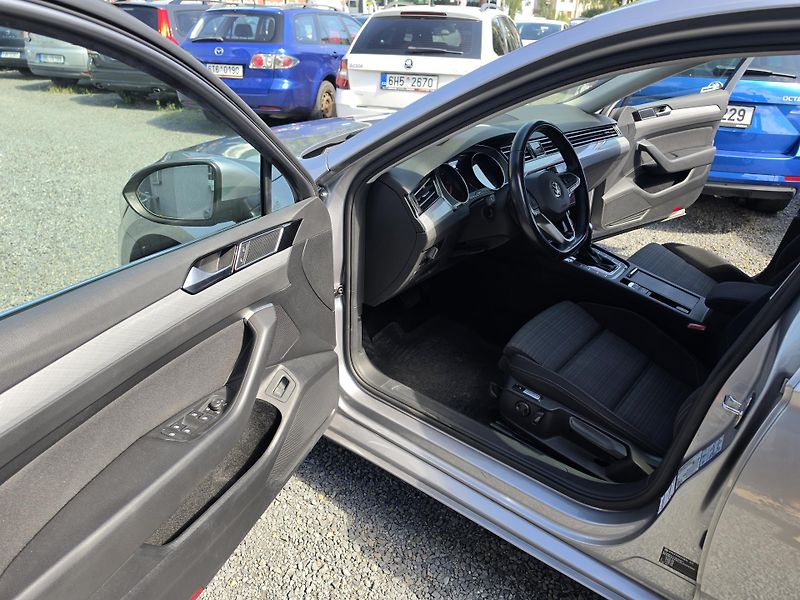 Volkswagen Passat 2.0 TDI DSG Led Masáže  - fotka 12 z 19