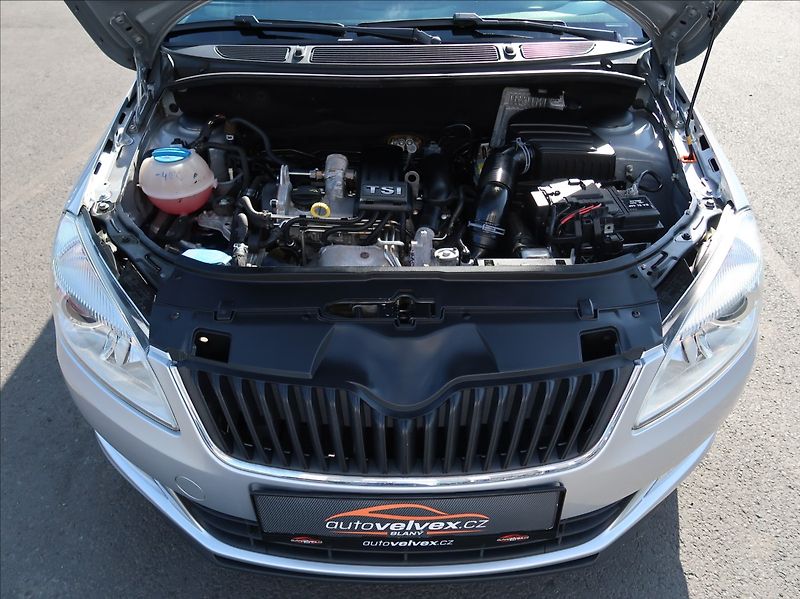 Škoda Roomster 1,2 TSi,63kW,1majČR,klima,tažn - fotka 19 z 22