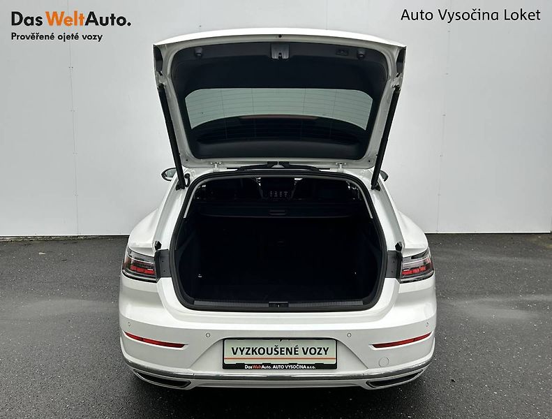 Volkswagen Arteon Shooting Brake (2023) 2.0 TDI 147 kW DSG panorama He - fotka 19 z 35