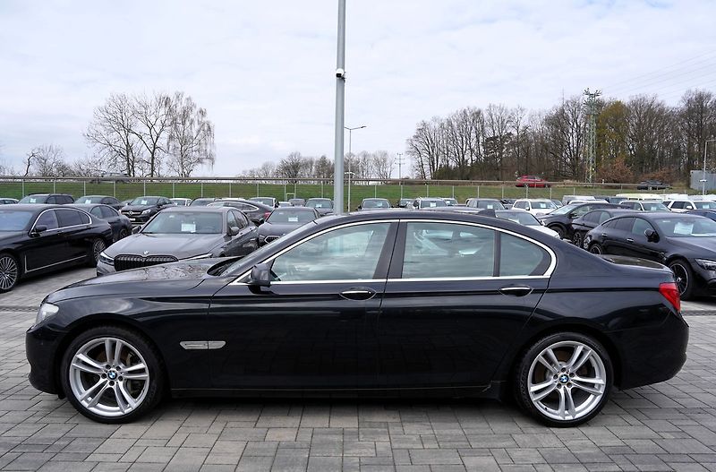 BMW Řada 7 730d  NEPOJÍZDNÉ, - fotka 3 z 45