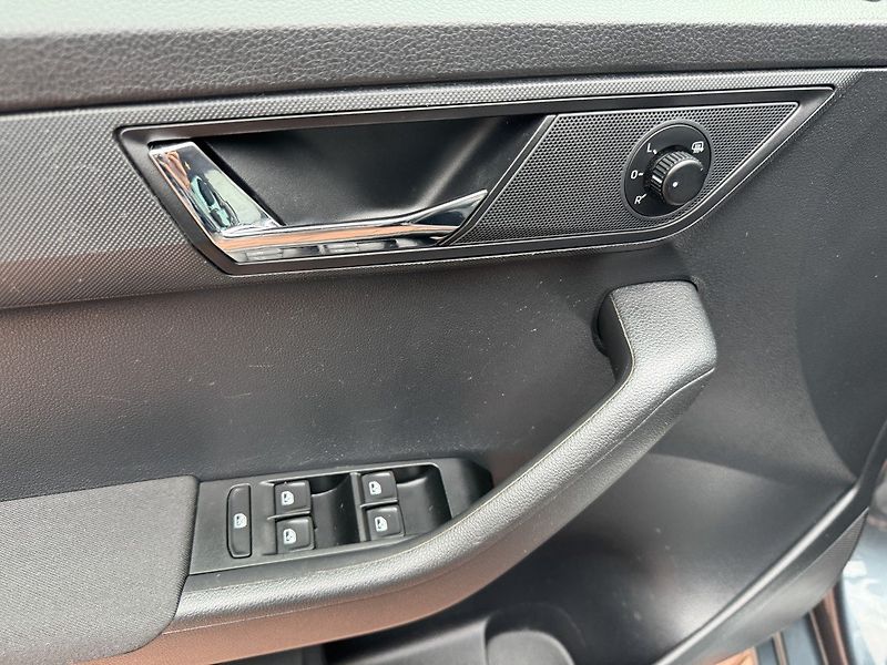 Škoda Fabia (2016) 1.2TSi 81kW Navi Digi Klima - fotka 27 z 50