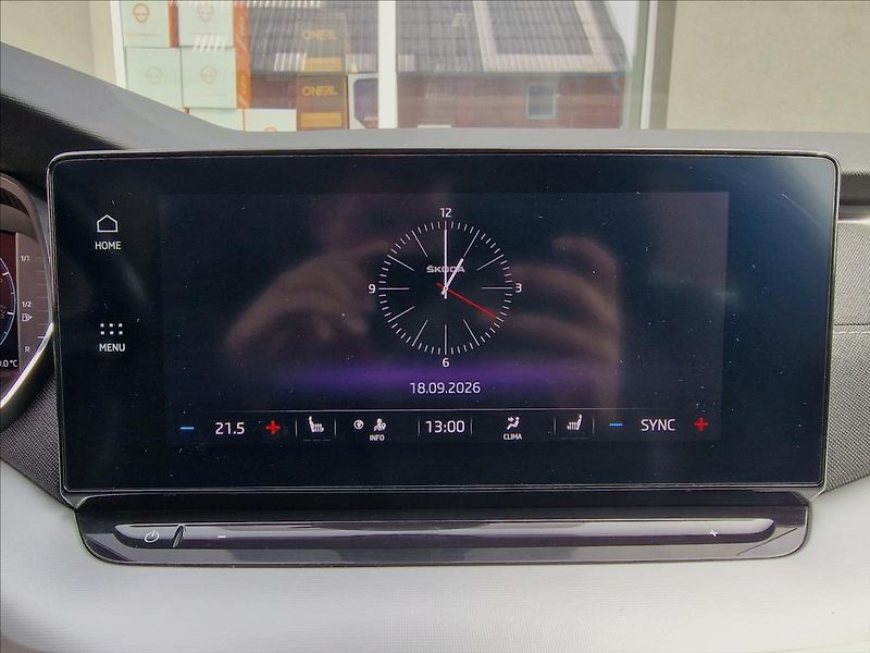 Škoda Octavia 2.0 TDI Style Combi,ČR,1.Maj. - fotka 23 z 48