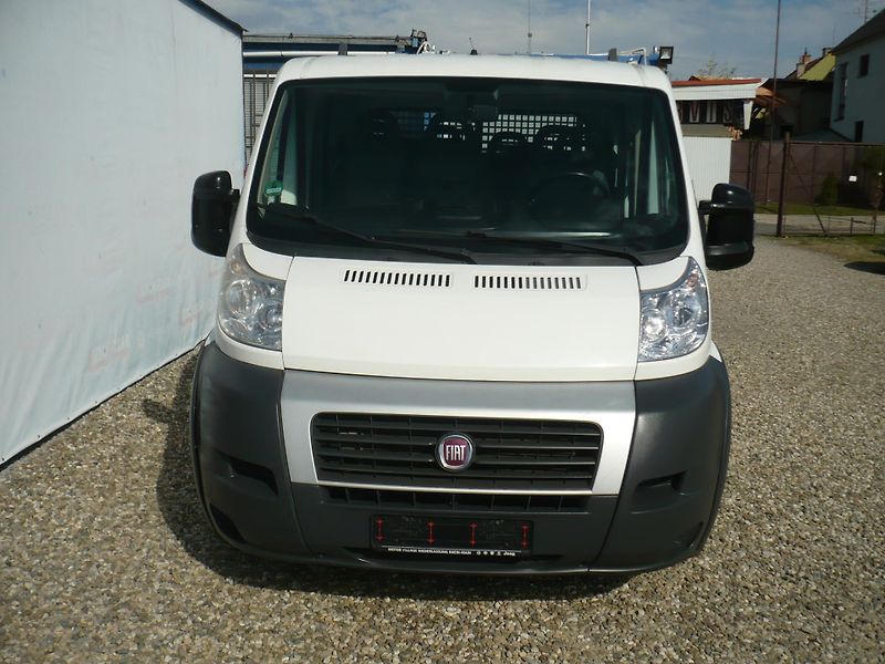 Fiat Ducato 2.3JTD 109Kw 7Míst Valnik - fotka 2 z 32