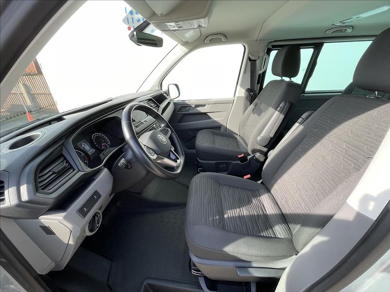 Volkswagen Caravelle 2,0 TDI 4Mot DSG Comfortline - fotka 4 z 22