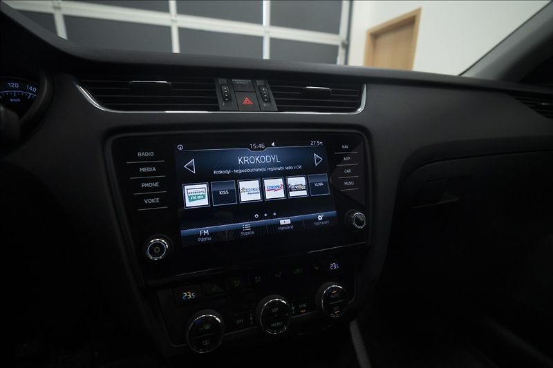 Škoda Octavia 2,0 TDI NAVI KEYLESS VÝHŘEV ČR - fotka 29 z 41