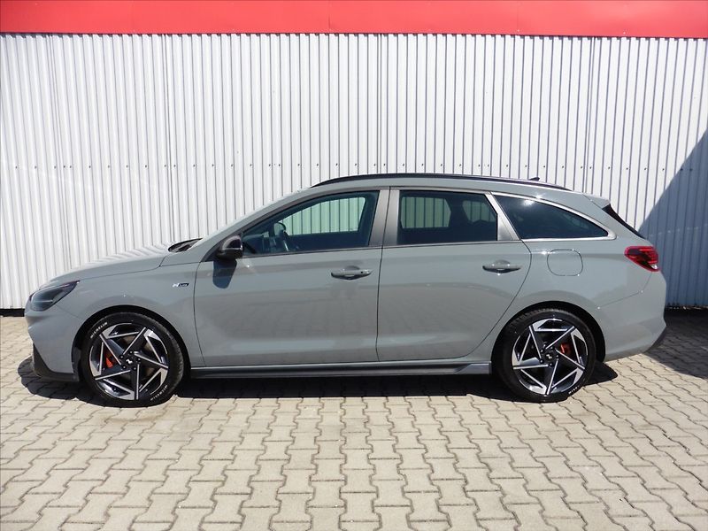 Hyundai i30 1,5 N-Line 103kW T-GDI - fotka 5 z 13