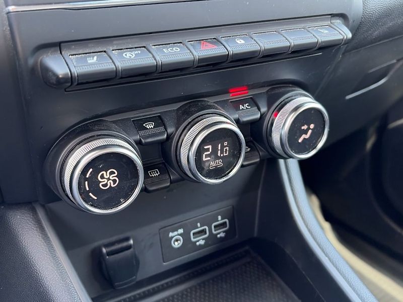 Renault Captur (2021) 1,0 TCe INTENSE - fotka 16 z 22