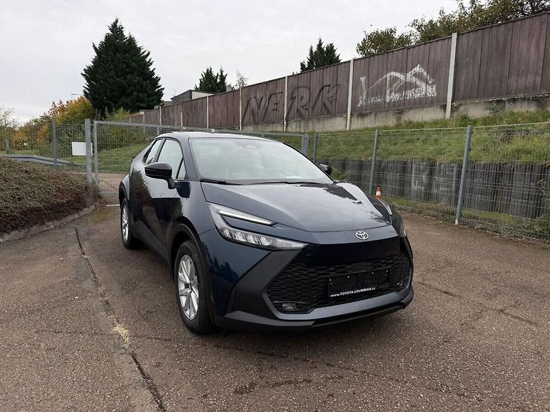 Toyota C-HR 1.8. HEV Comfort Business - ak - fotografie inzerátu