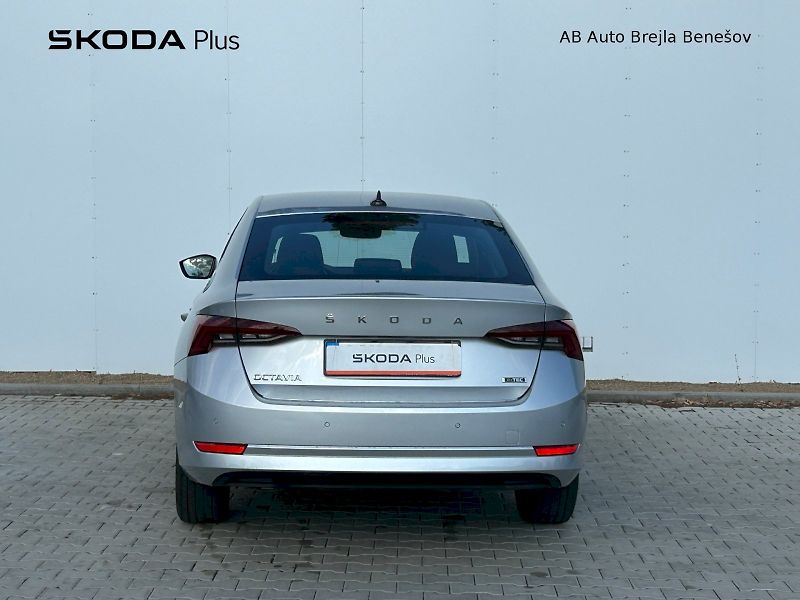 Škoda Octavia (2023) M-HEV STY TS 110/1.5 A7F - fotka 9 z 26