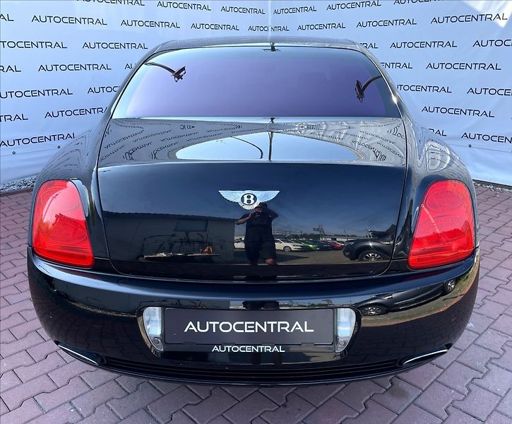 Bentley Continental Flying Spur 6,0 L,412kW,W12,DOHC 48V,Twin- - fotka 5 z 30