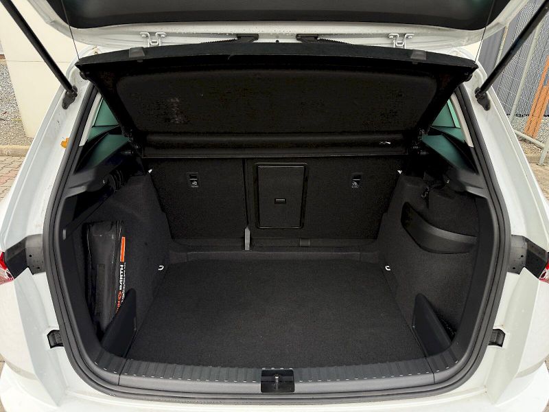 Škoda Karoq (2023) 1.5 TSI 110 kW DSG - fotka 22 z 24