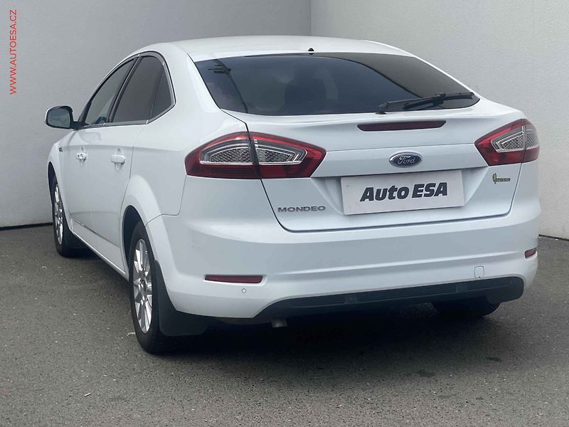 Ford Mondeo (2014) 2.0TDCi, Titanium, AT, bixen - fotka 6 z 19