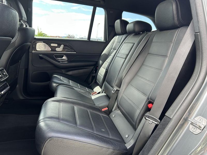 Mercedes-Benz GLS 400d 4MATIC AMG AIRMATIC - fotka 28 z 36