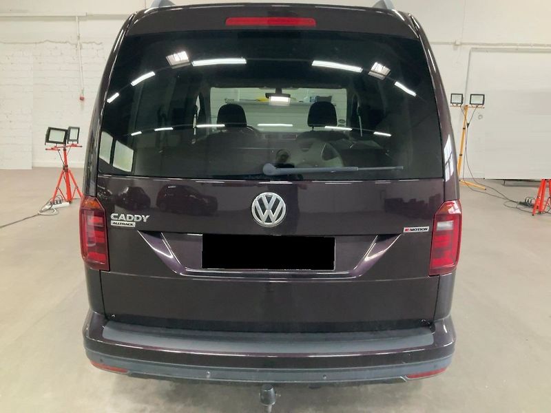 Volkswagen Caddy (2016) 2.0 TDI Alltrack 4Motion DSG - fotka 3 z 13