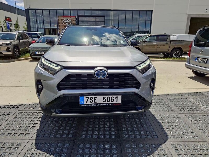 Toyota RAV4 SELECTION 4x4 2.5L HYBRID - fotka 2 z 14