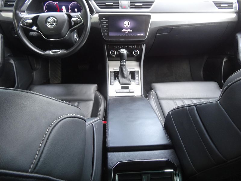 Škoda Superb Kom.2.0TDi L&K Taž.zař.4x4 DSG - fotka 14 z 62