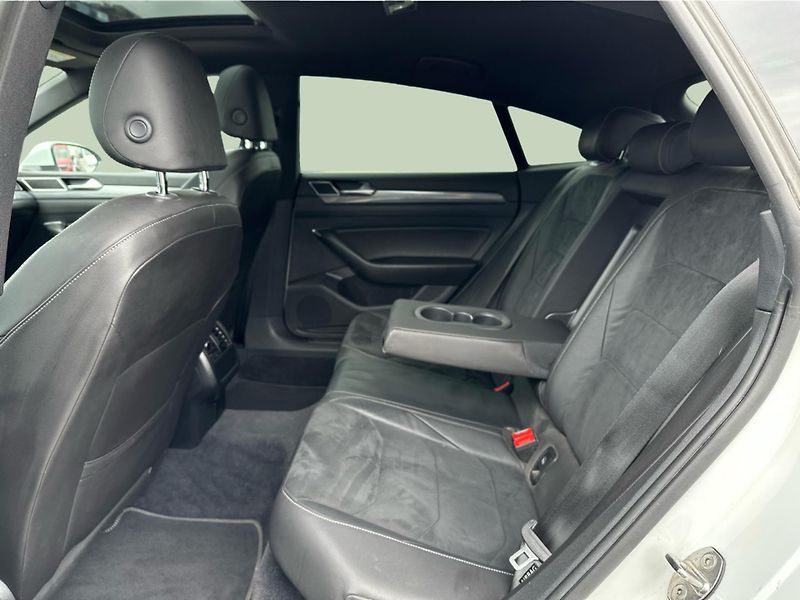 Volkswagen Arteon 2,0 BiTDi 176kW R-LINE 4x4 DSG - fotka 11 z 25