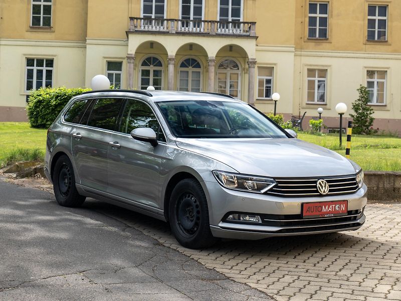 Volkswagen Passat 2.0 TDI 110 kW DCC BLIS ACC Ta - fotka 3 z 34
