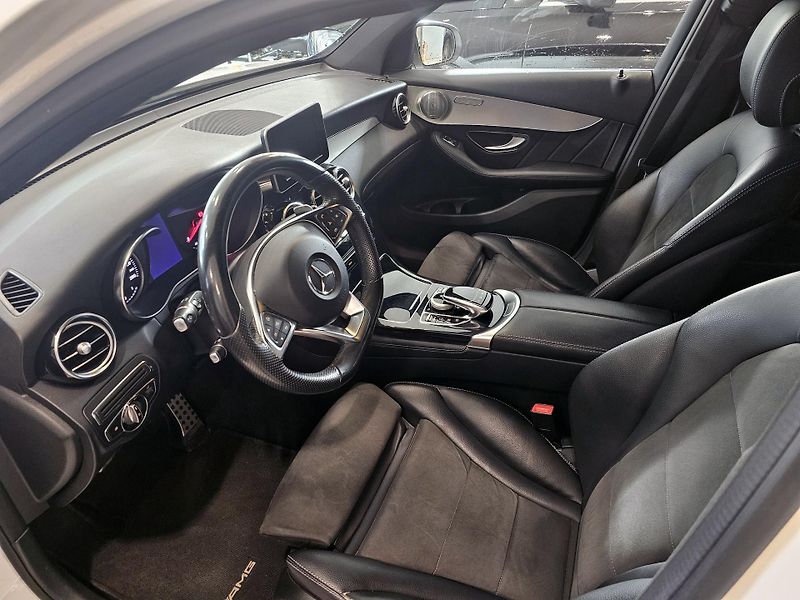 Mercedes-Benz GLC 220d 4M AMG Burmester tažné - fotka 8 z 17