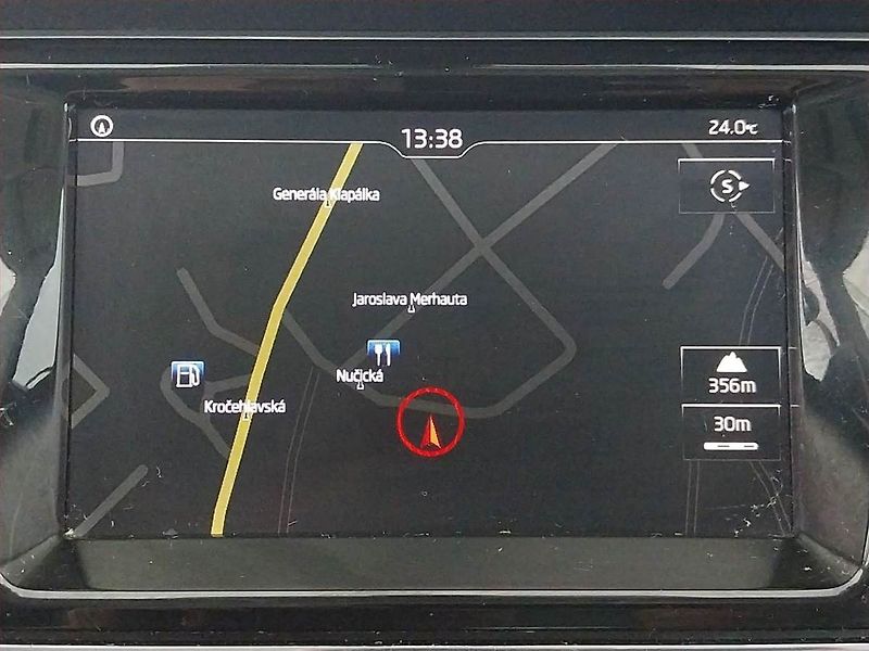 Škoda Fabia (2015) Style 1.2 TSI, Navi, Tempomat - fotka 19 z 20