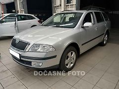 Škoda Octavia (2005) 2.0 FSI 4x4, ČR, servis - fotografie inzerátu