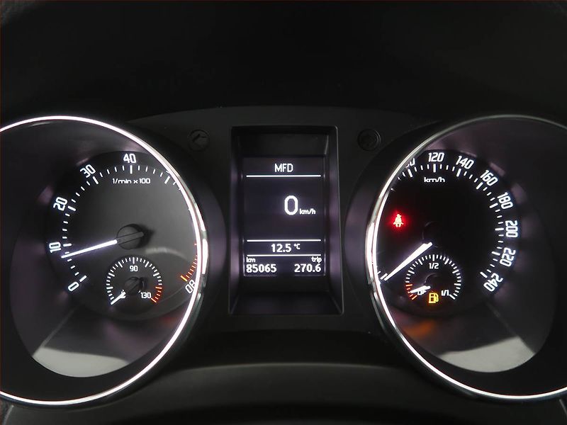 Škoda Yeti (2015) 1.2 TSI, Tempomat - fotka 11 z 18