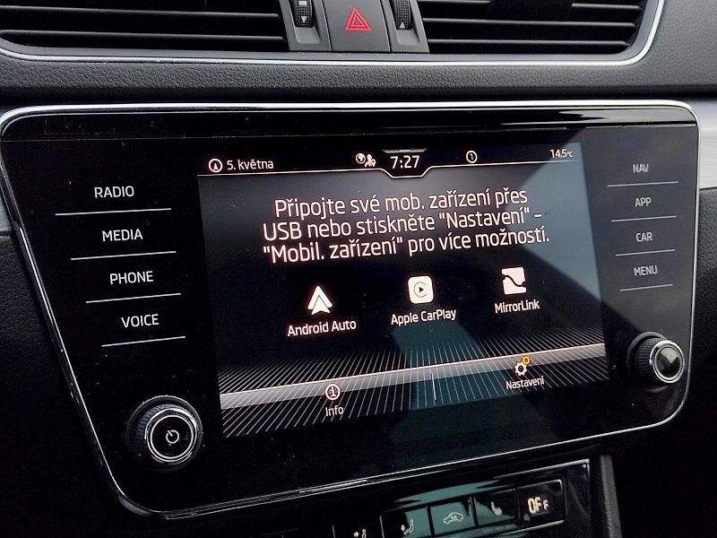 Škoda Superb (2023) Combi 2,0 Tdi 147 Kw DSG - fotka 14 z 38