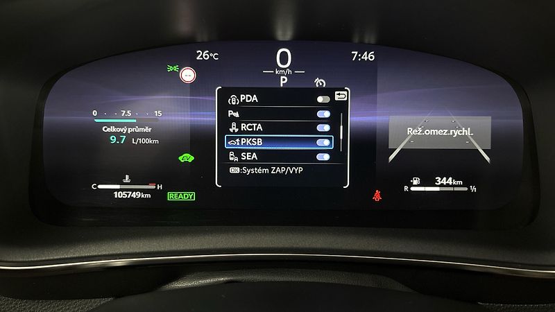 Toyota Corolla 2.0 Hybrid AUT Executive Touri - fotka 28 z 29