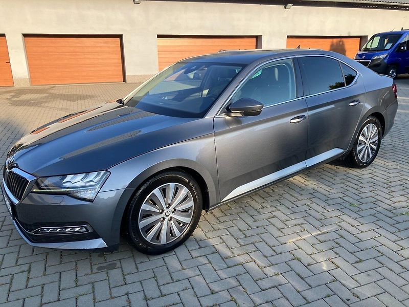 Škoda Superb (2022) 2.0TDI 110kW DSG STYLE PLUS - fotka 7 z 30